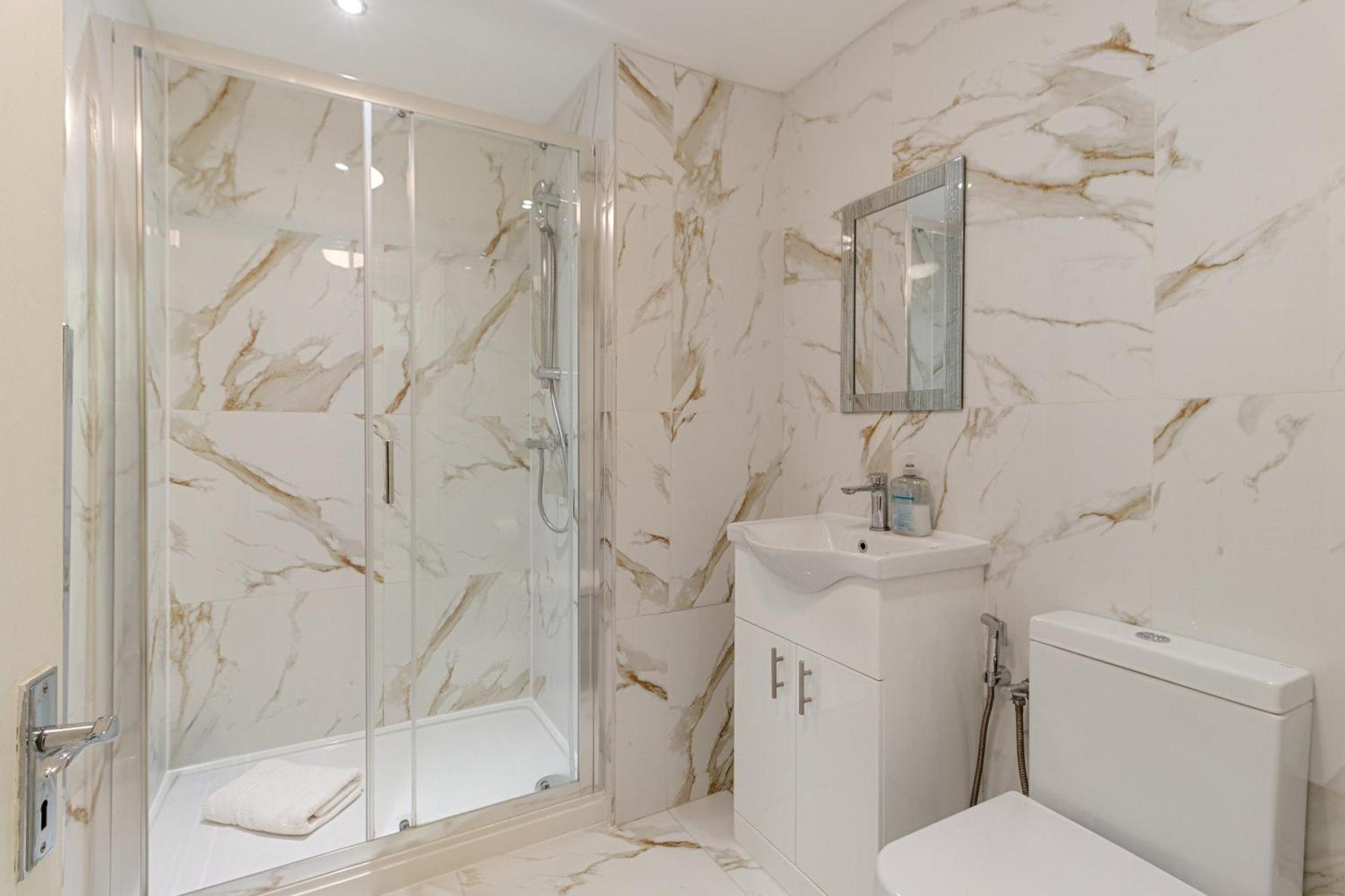 Oxford Street Chic Retreat - Unparalleled Elegance And Urban Comfort! Gc1 London Exterior photo